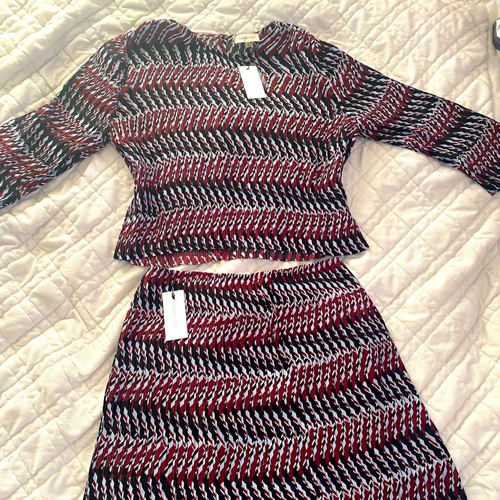 NEW 2pc Blouse & Skirt